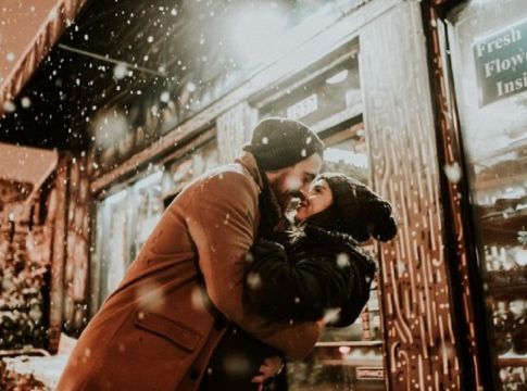 Τι προβλέπουν τα άστρα για το… κρεβάτι σου για αυτή την εβδομάδα;