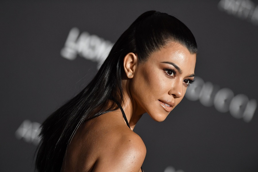 Η Kourtney Kardashian μας δείχνει την… καυτή πλευρά της μαγειρικής (Pic)