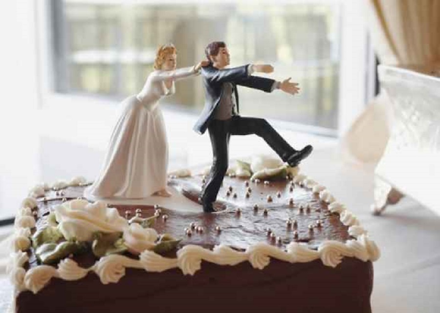 Χαμός σε γάμο – Γαμπρός διέκοψε την τελετή και η νύφη «πάγωσε» (vid)