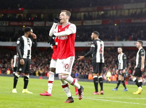 «Βολές» Σούνες για την απόδοση του Μεσούτ Οζίλ (pic)