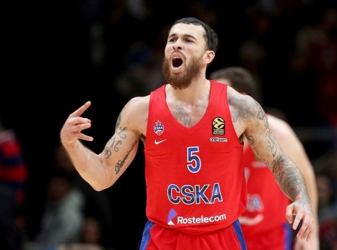 Απίθανο καλάθι του Τζέιμς (vid)