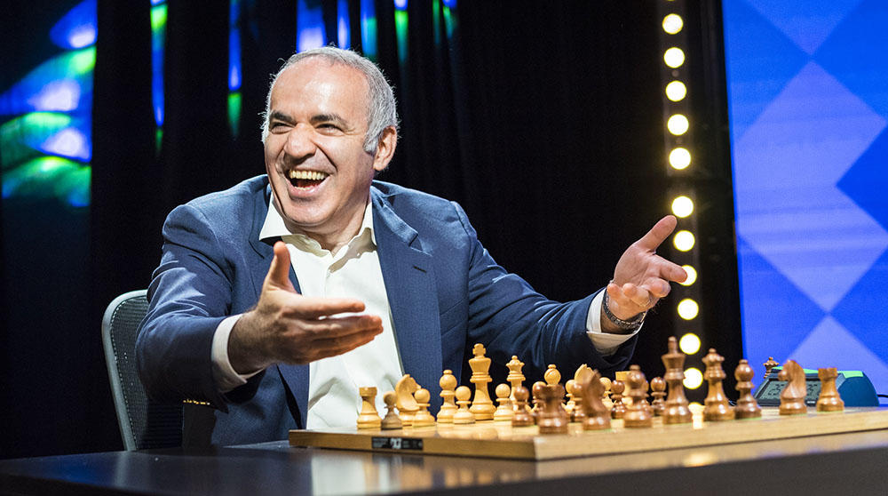 Ο Κασπάροφ θα μάθει σκάκι στον Αντετοκούνμπο