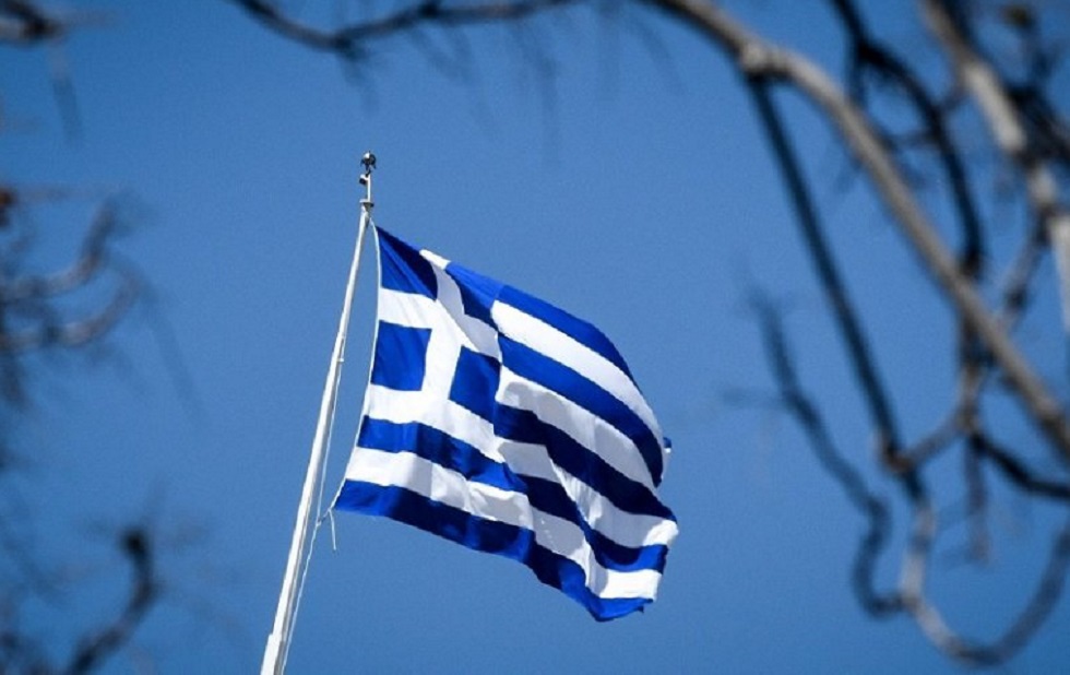 Βέλγος βουλευτής σήκωσε την ελληνική σημαία μέσα στο κοινοβούλιο – «Η ΕΕ να σταματήσει να υποκύπτει στον εκβιασμό του Ερντογάν»