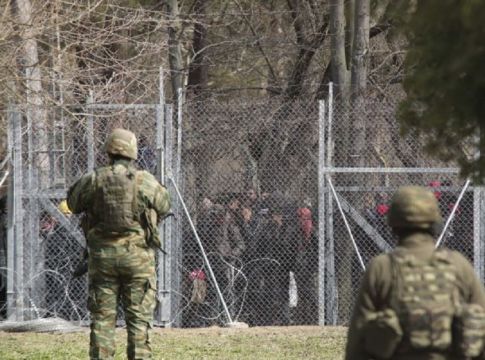 Συγκλονιστικό βίντεο από τα ελληνοτουρκικά σύνορα στον Έβρο