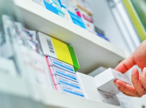 Φάρμακα Υψηλού Κόστους: Ξεκινά η διάθεσή τους από τα ιδιωτικά φαρμακεία – Δείτε τη λίστα