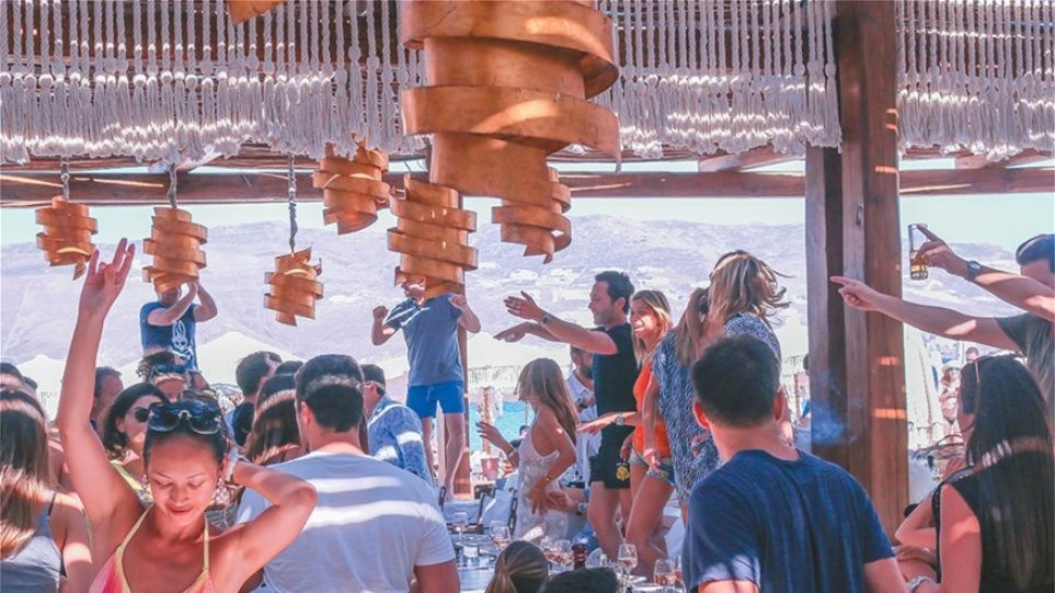 Κορωνοϊός – Μύκονος: Scorpios και Cavo Paradiso εξετάζουν το ενδεχόμενο να μην ανοίξουν φέτος