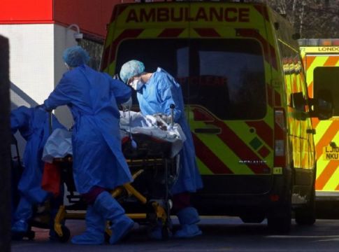 Κορωνοϊός: Συναγερμός στην Ευρώπη – Αυξήθηκε κατά 10 φορές ο ρυθμός μετάδοσης της νόσου