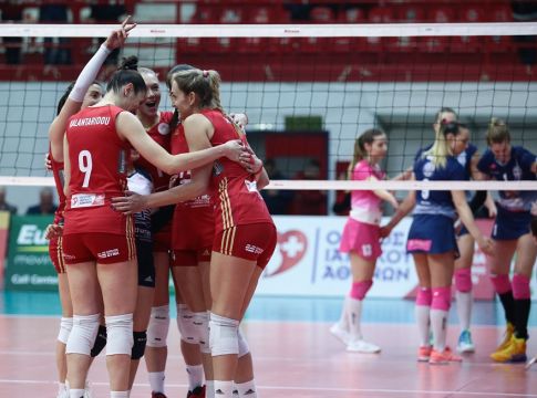 Ολυμπιακός – Μπεκεσκάμπα: 2-3