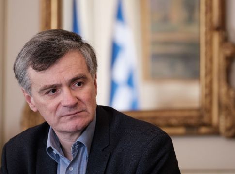 Ο Τσιόδρας εκπροσωπεί την Ελλάδα που θα έπρεπε να είχαμε…