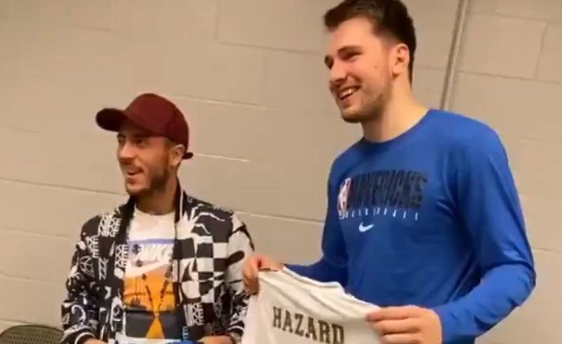 Αζάρ: Αντάλλαξε φανέλες με τον Ντόνσιτς (vid)