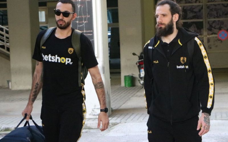 Μια διαφορετική υποδοχή στην αποστολή της ΑΕΚ