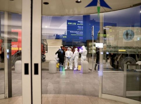 Κορωνοϊός: «Πάγος» σύντομα στις πτήσεις από Τουρκία και Αγγλία – Μειώσεις σε όλα τα δρομολόγια