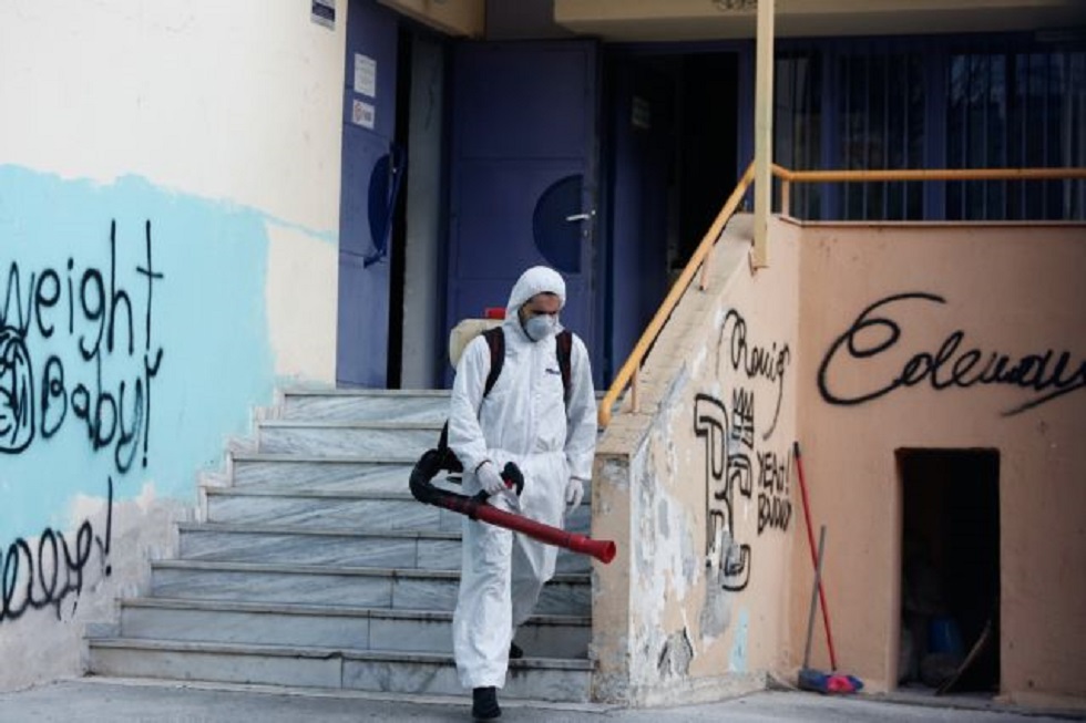 Κοροναϊός : Σε εγρήγορση οι αρχές – Προληπτικό κλείσιμο σχολείων στη χώρα