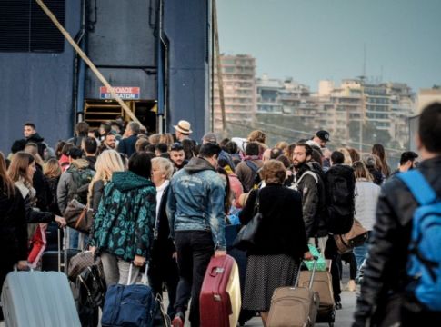 Κορονοϊός: Ποια πλοία κάνουν δρομολόγια και τι θα αλλάξει από τις 15 Ιουνίου