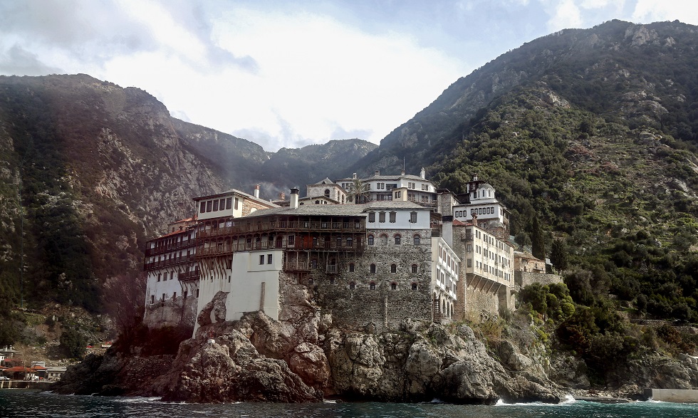 Συναγερμός στο Άγιο Όρος: Ιταλός προσκυνητής εμφάνισε συμπτώματα κορονοϊού