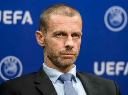 Ο Τσέφεριν γκρεμίζει την προπαγάνδα της… παύλας