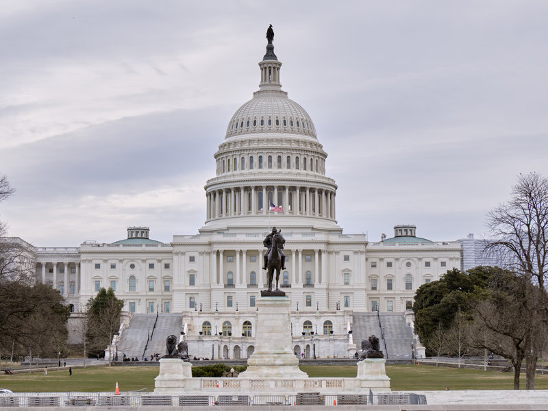 ΗΠΑ: Δύο μέλη του Κογκρέσου μολύνθηκαν από τον κορωνοϊό