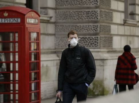 Κορωνοϊός – Βρετανία: Πάνω από 100 νεκροί σε μια ημέρα – Η μεγαλύτερη αύξηση που έχει καταγραφεί