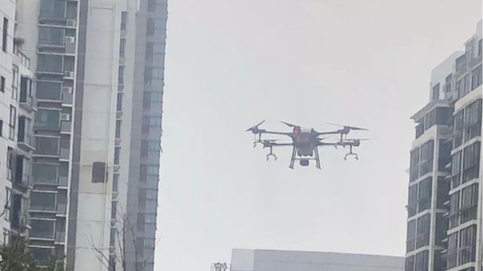 Στις Φιλιππίνες ψεκάζουν με drone κατά του κορωνοϊού (vid)