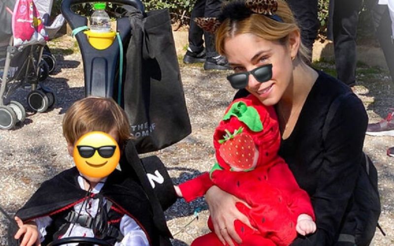 Κορονοϊός – #Μένουμε_Σπίτι: Δείτε τι κάνει η Δούκισσα Νομικού με τον Σάββα & την Αναστασία (pics)