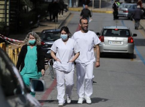 Ο κορωνοϊός “χτύπησε” το Πανεπιστημιακό Νοσοκομείο – 5 γιατροί βρέθηκαν θετικοί στον ιό!