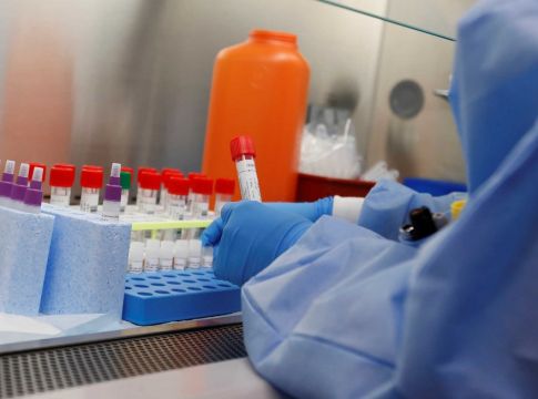 Yδροχλωροκίνη: Τι γίνεται με τις δοκιμές – Ελπίδες για την αντιμετώπιση του κορωνοϊού