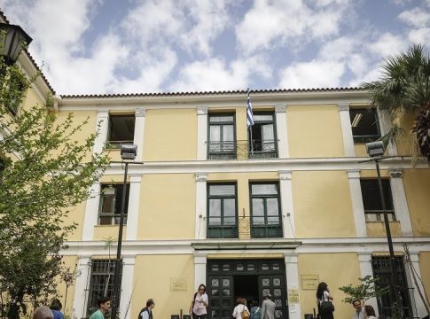 Κορωνοϊός – Δικαστήρια: Το υπουργείο Δικαιοσύνης εξετάζει τη λήψη μέτρων