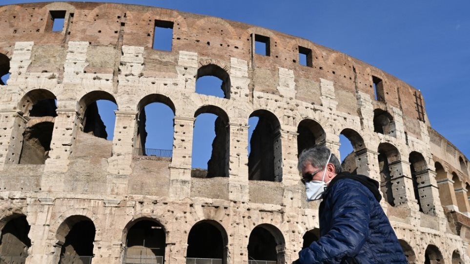 Κορωναϊός: Σταθερά ψηλά τα κρούσματα, μειώνονται οι νεκροί στην Ιταλία