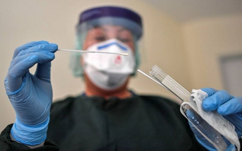 Κορονοϊός: Τα εργαστηριακά ευρήματα που προκαλούν ανησυχία