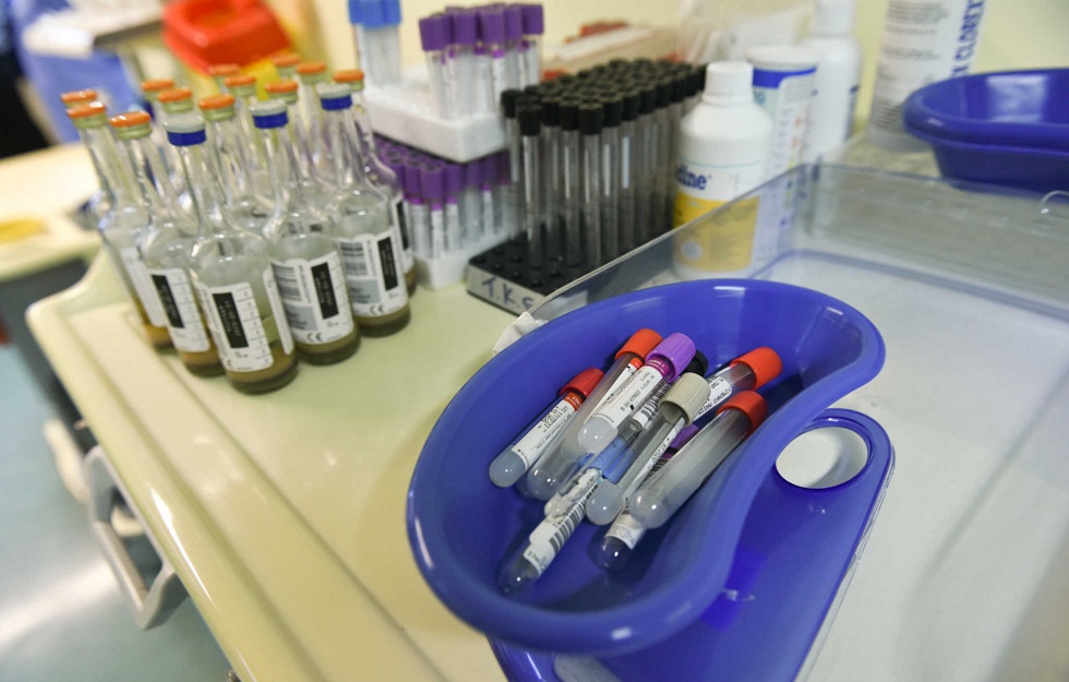 Κορονοϊός: Μεταδίδεται και έτσι! Ο τρόπος που δεν γνωρίζαμε