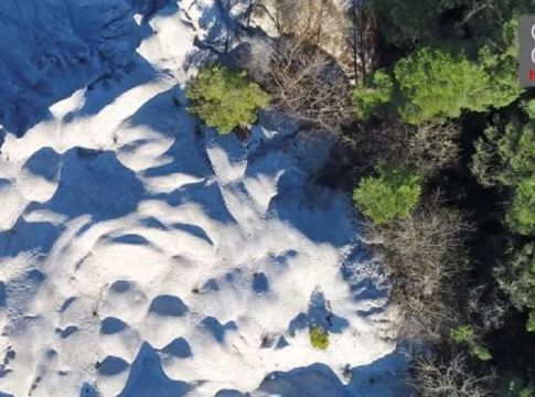 Ο άγνωστος «χρυσός» της Ελλάδας – Μοιάζει με… χιόνι, αλλά αξίζει χρυσάφι! (BINTEO)