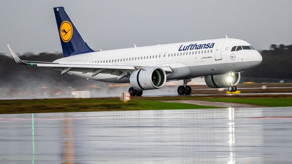 Ο κορωνοϊός πλήττει τις αερομεταφορές: Απώλειες δισεκατομμυρίων – Χρεοκόπησε βρετανική αεροπορική εταιρεία