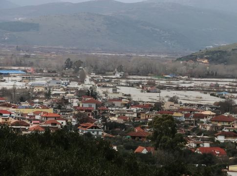 Κορονοϊός: Ιδιοκτήτρια καφενείου στην Πρέβεζα παραβίασε τα μέτρα – Κινδυνεύει με 3 χρόνια φυλακή