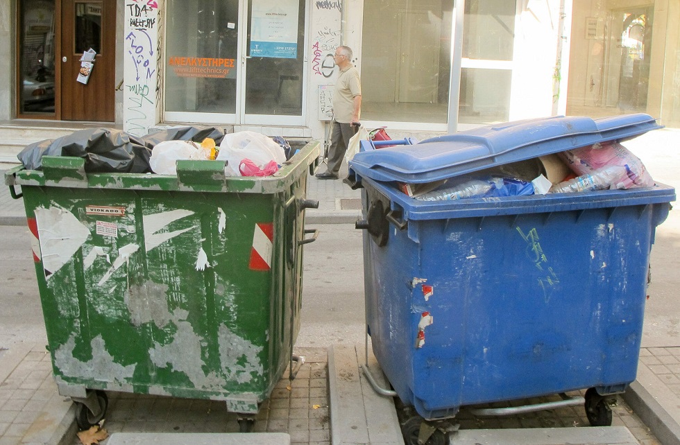 Κορονοϊός: Οδηγίες για τα σκουπίδια και την ανακύκλωση