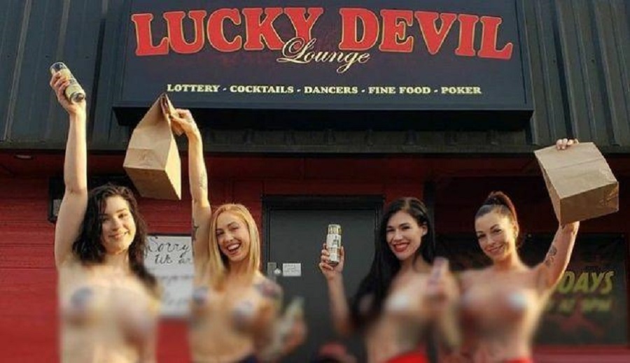 Ιδιοκτήτης εστιατορίου κάνει χρυσές δουλειές εν μέσω κορωνοϊού: Κάνει ντελίβερι σε σπίτια με επαγγελματίες στριπερς (EIKONEΣ)