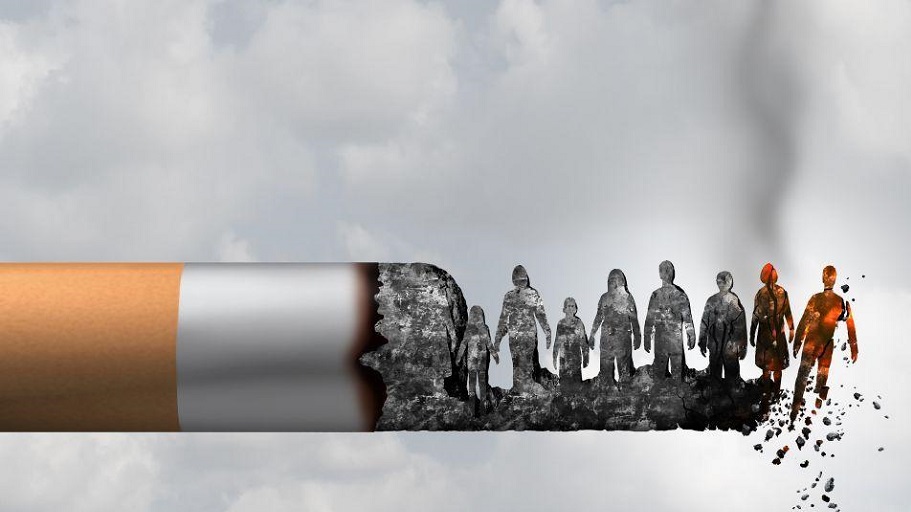 Κορωνοϊός: Το τσιγάρο αποτελεί τον πιο εύκολο τρόπο μετάδοσής του