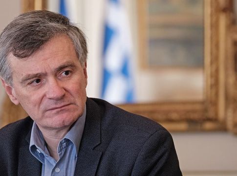 Τσιόδρας: Αν τα μέτρα χαλαρώσουν ο κορωνοϊός θα μας εκδικηθεί