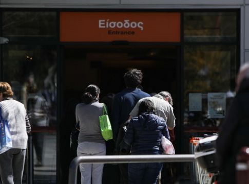 Κοροναϊός: Έλεγχος εισόδου στα σούπερ μάρκετ – Πώς θα ψωνίζουμε από Δευτέρα