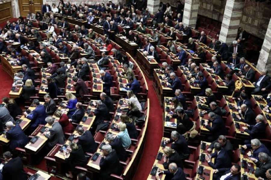 Βουλή : Ψηφίστηκε το νομοσχέδιο για τους πληγέντες από τον Ιανό – Τι ζήτησαν οι φορείς