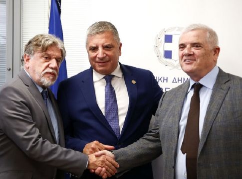 Βούρος για υπογειοποίηση: «Σημαντική μέρα για την ΑΕΚ»