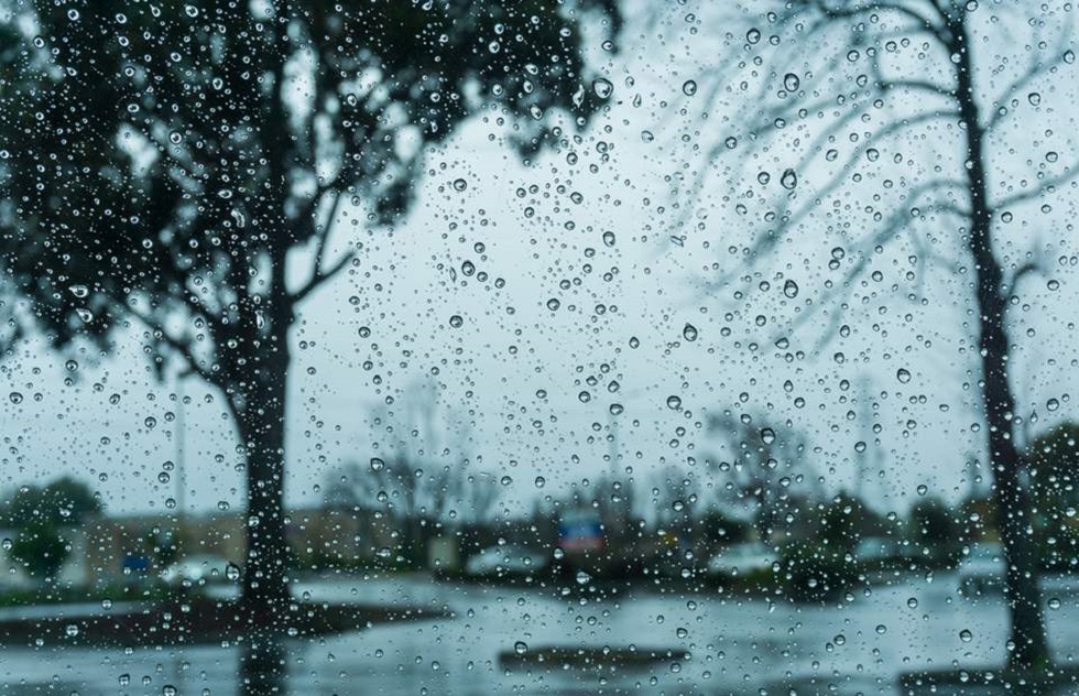 ΚΑΙΡΟΣ: Επιδείνωση από το βράδυ, έρχονται βροχές και καταιγίδες