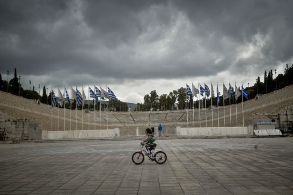 Κορωνοϊός: Προ των πυλών η κορύφωση της νόσου – Η ημερομηνία ορόσημο για τα μέτρα περιορισμού μετακινήσεων