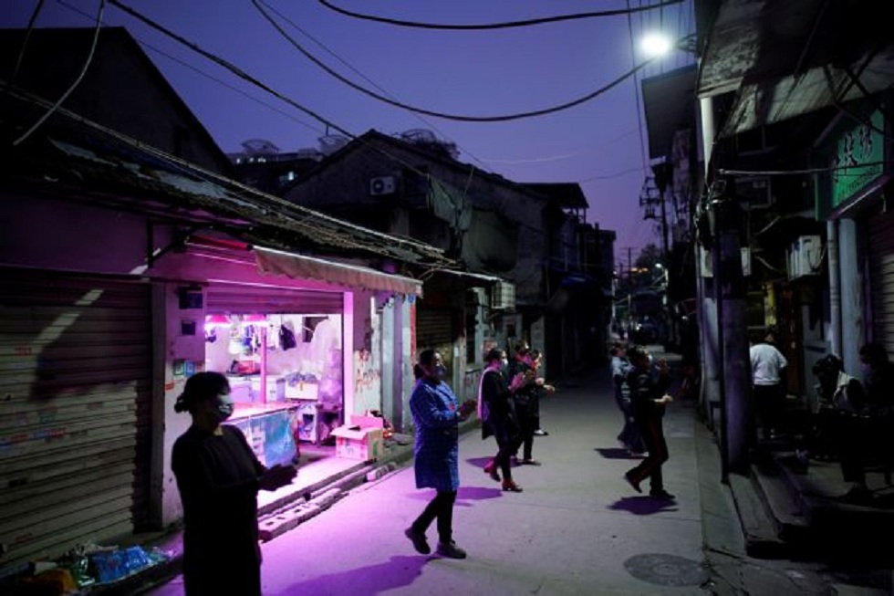 Κορωνοϊός: Η Ουχάν είναι ξανά «ελεύθερη» – Οι πρώτες εικόνες μετά τη λήξη του αποκλεισμού