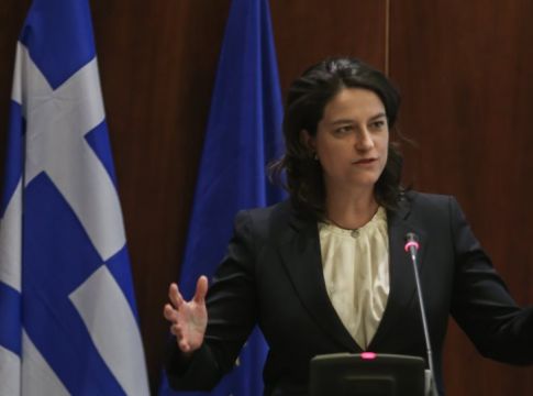 Πανελλαδικές – Κεραμέως: Ο Τσιόδρας θα υποδείξει πότε θα γίνουν