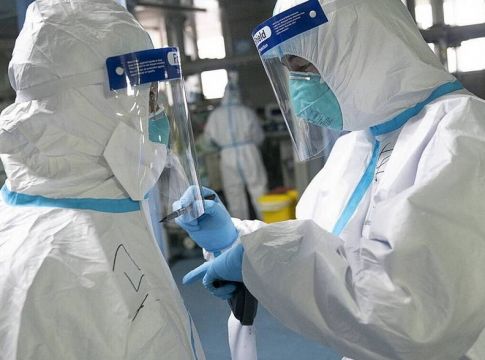 Κορονοϊός: Τρομακτική πρόβλεψη – «Έρχεται και δεύτερο κύμα του ιού»