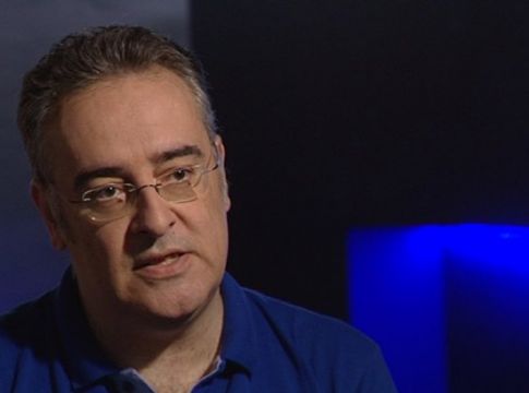 «Είναι βιολογικό όπλο» – “Μας κρατάνε μέσα γιατί…Έρχονται 18 μήνες με…” (ΒΙΝΤΕΟ)