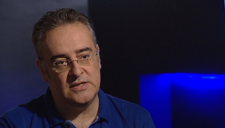 «Είναι βιολογικό όπλο» – “Μας κρατάνε μέσα γιατί…Έρχονται 18 μήνες με…” (ΒΙΝΤΕΟ)