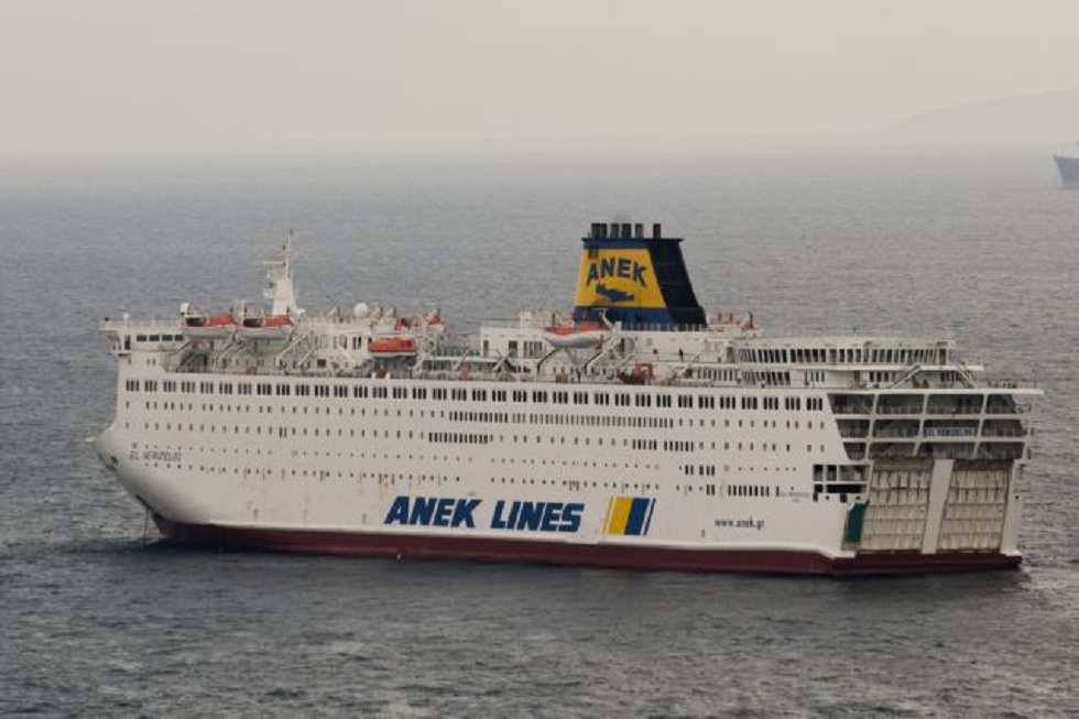 Κορωνοϊός: Αποφασίστηκε ελλιμενισμός του «Ελευθέριος Βενιζέλος» – 119 κρούσματα στο πλοίο