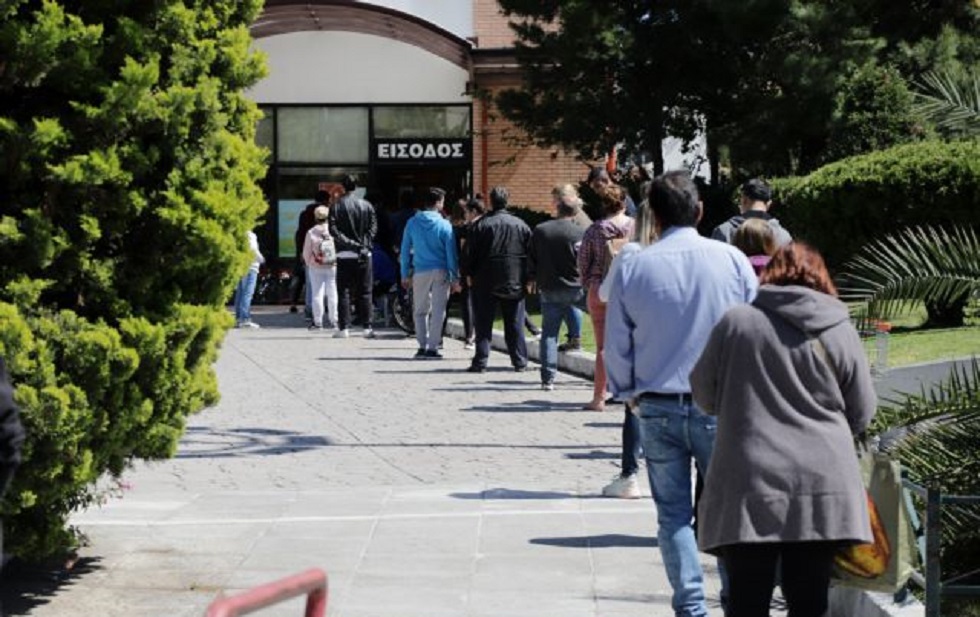 Συναγερμός στις Αρχές για την τήρηση των μέτρων – Φόβοι για ουρές στα σουπερμάρκετ – Μπλόκα της ΕΛ.ΑΣ. στην Αττική