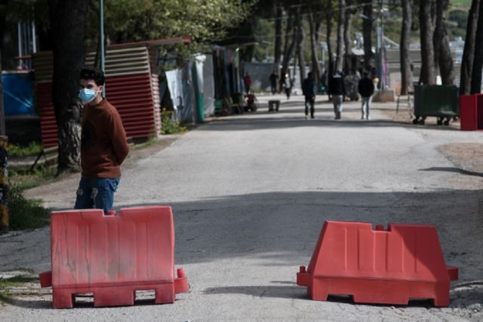 Κορωνοϊός : Ένταση στο καμπ της Ριτσώνας – Οι πρόσφυγες φοβούνται ότι θα στοχοποιηθούν